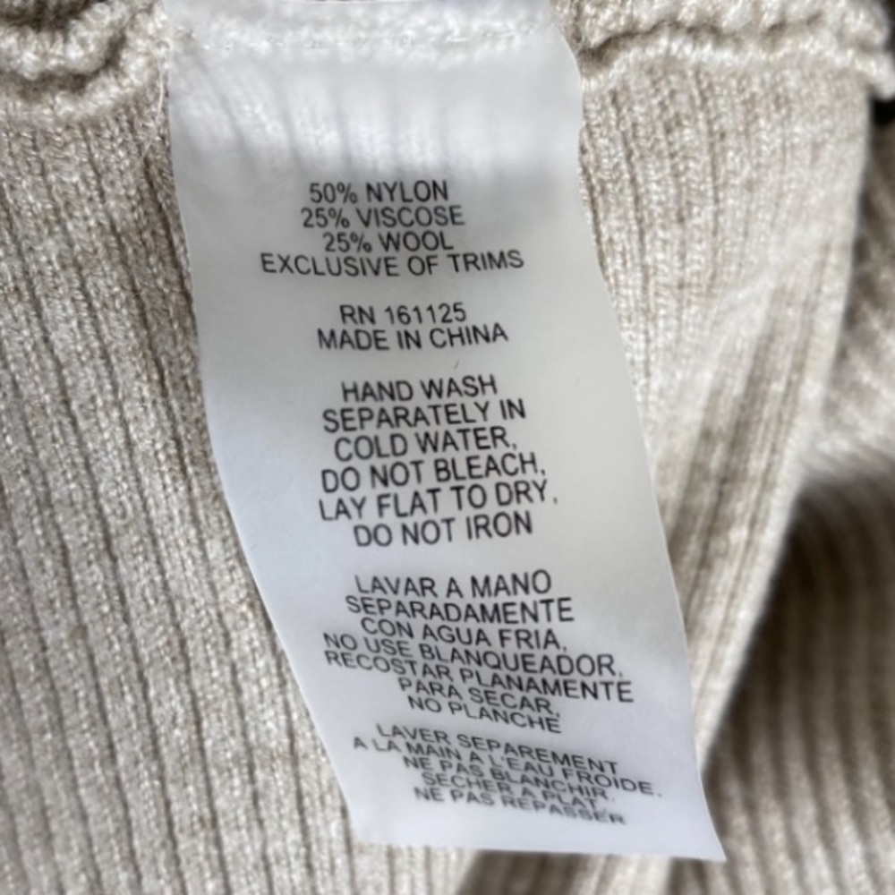 ๐บ 3/$25 ๐บ Vila Milano | Beige Rhinestone 3/4 Sleeve Ribbed Sweater | Womens Sz M - Picture 9 of 9
